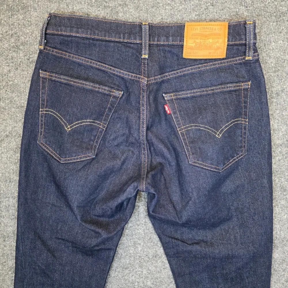 Levis 541 Jeans Mens 31x28 Dark Denim Blue Athletic Fit Tapered Leg Straight